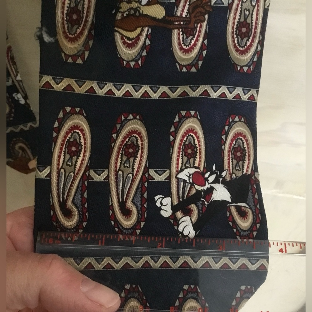 Warner Bros. Navy Blue Paisley Tie with Sylvester Graphic